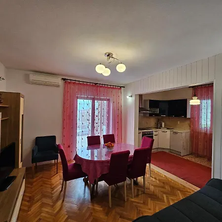 Apartment Karlo Trogir